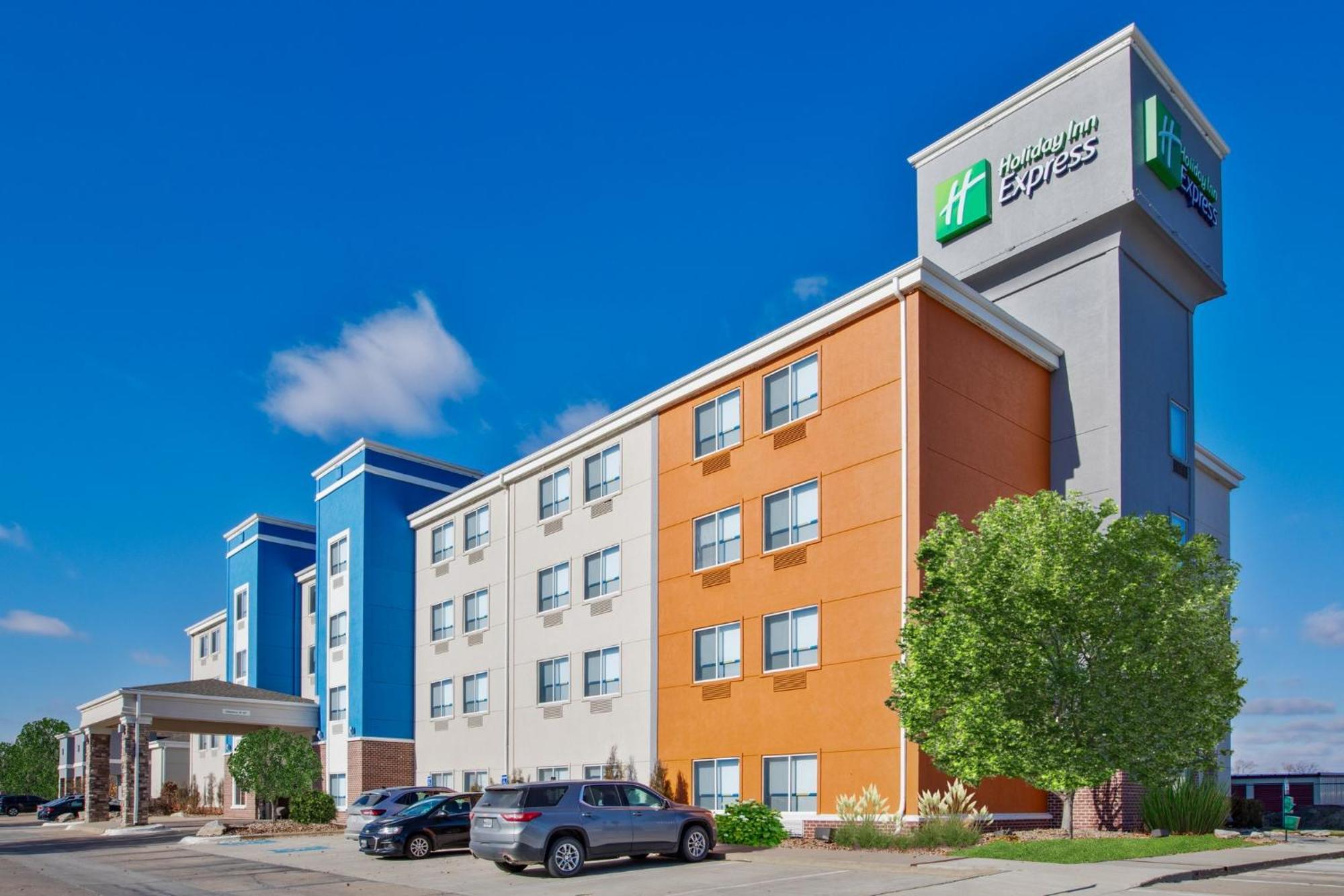 Holiday Inn Express Fremont By Ihg Exteriör bild